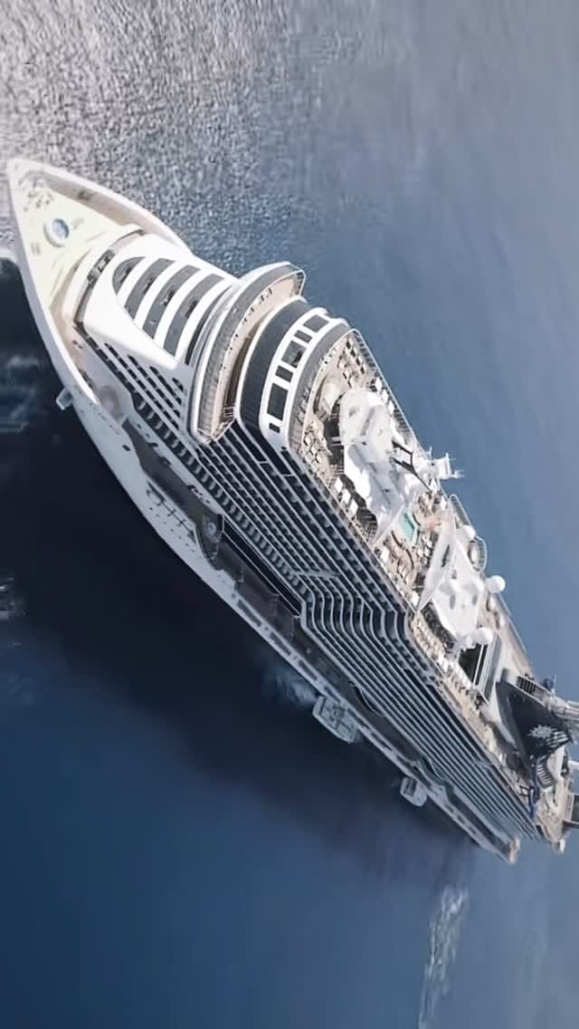 Post 1 by Cruise Earth on Instagram (video)