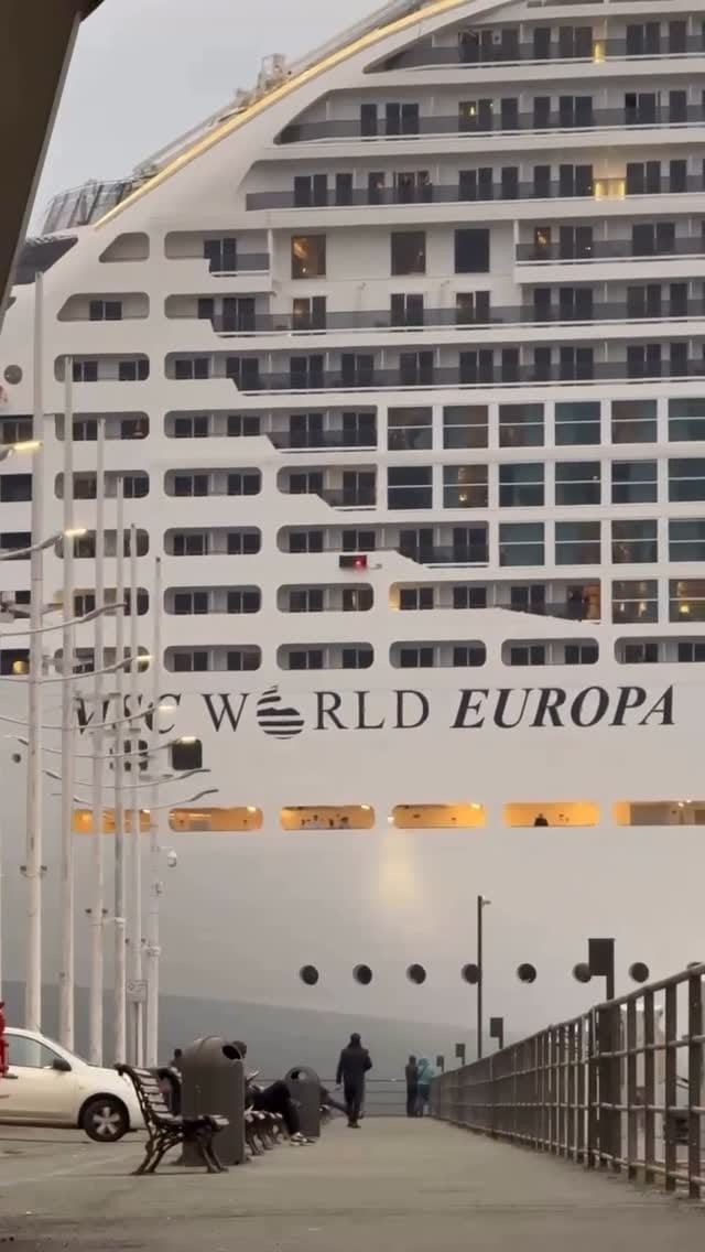Post 9 by Cruise Earth on Instagram (video)