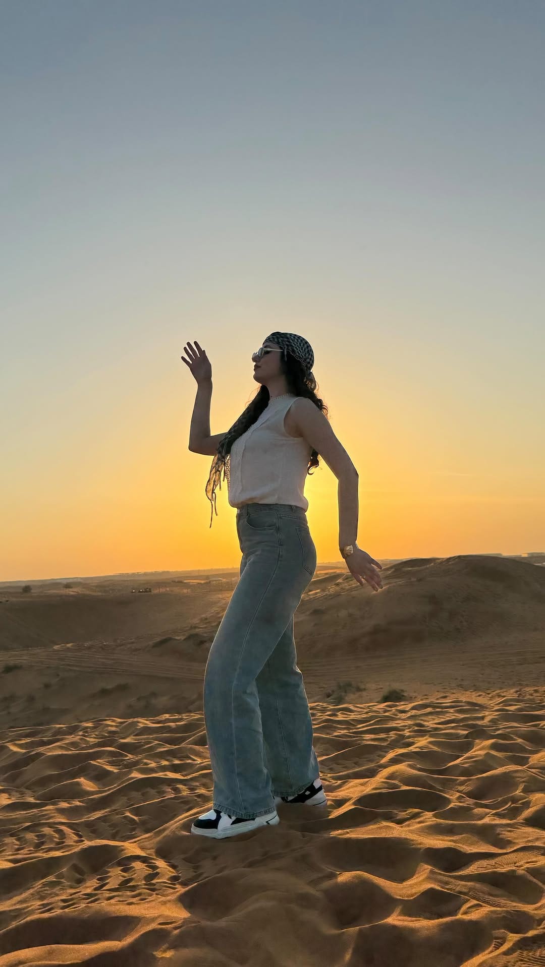 Post 6 by Hla Deeb | Makeup & Fashion model | Dubai on Instagram (video)