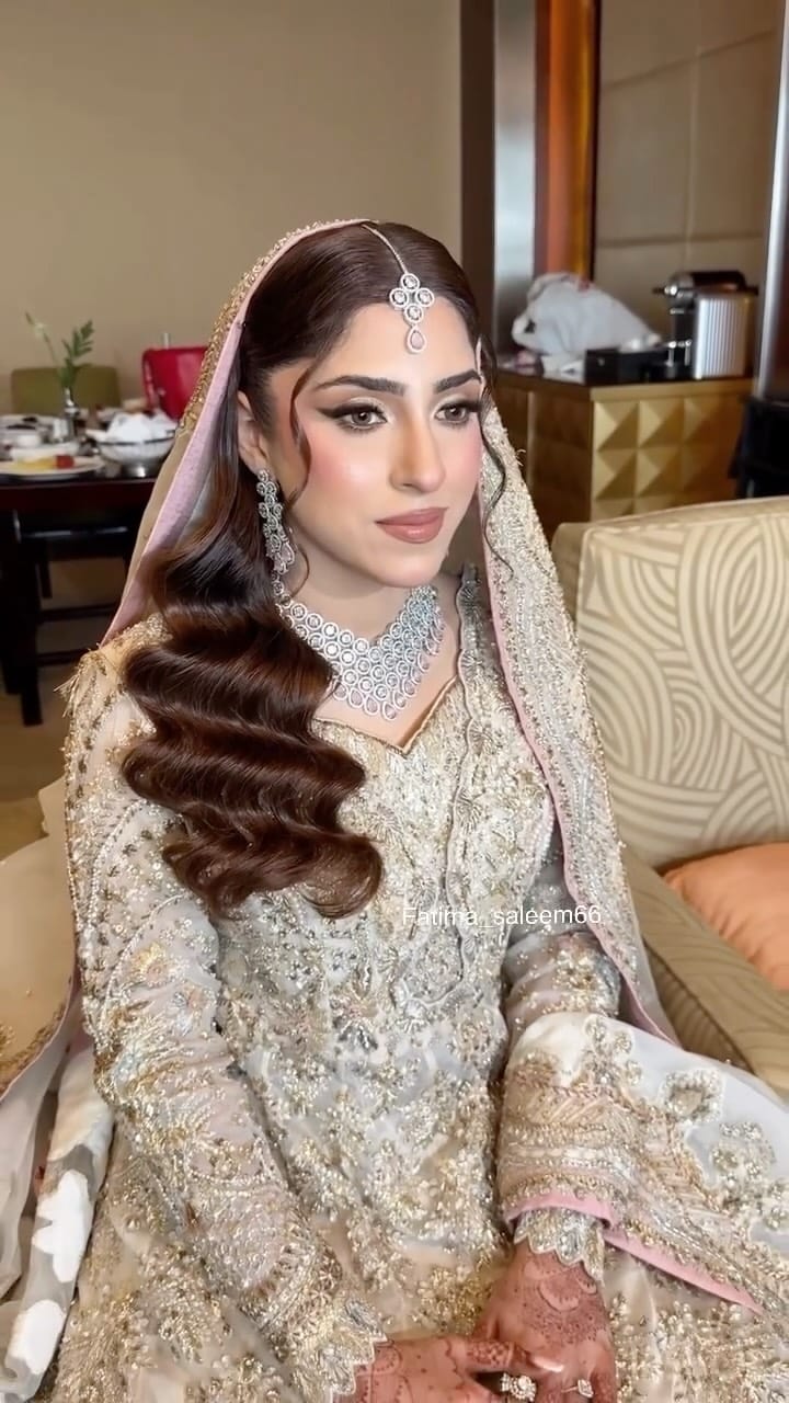 Post 8 by FATIMA SALEEM on Instagram (video)
