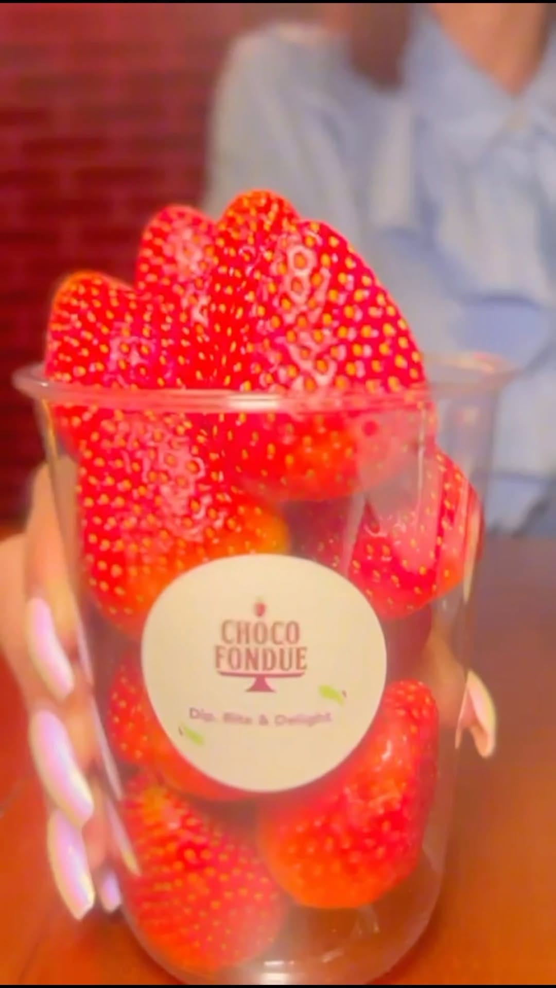 Post 2 by Choco Fondue | Dubai Desserts & Sweet Treats | Social Distrikt on Instagram (video)
