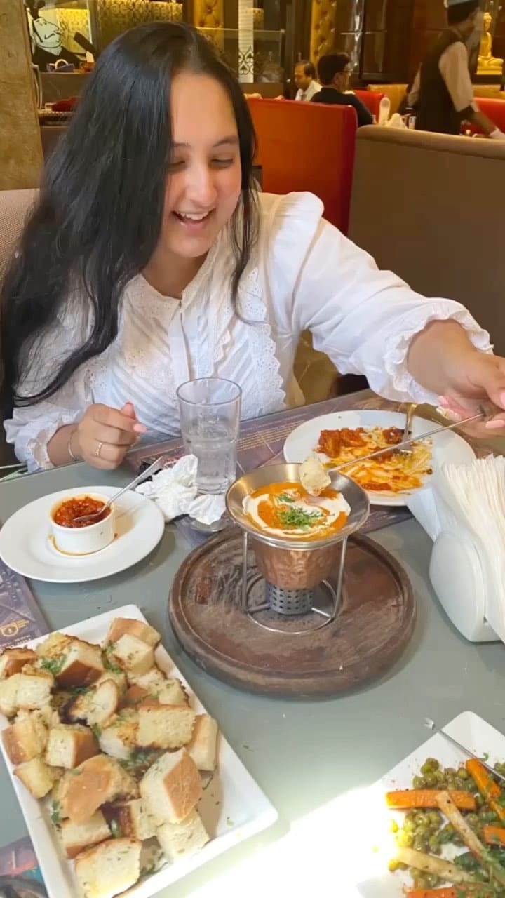 Post 8 by Best New York Food! Best Dubai Food! on Instagram (video)