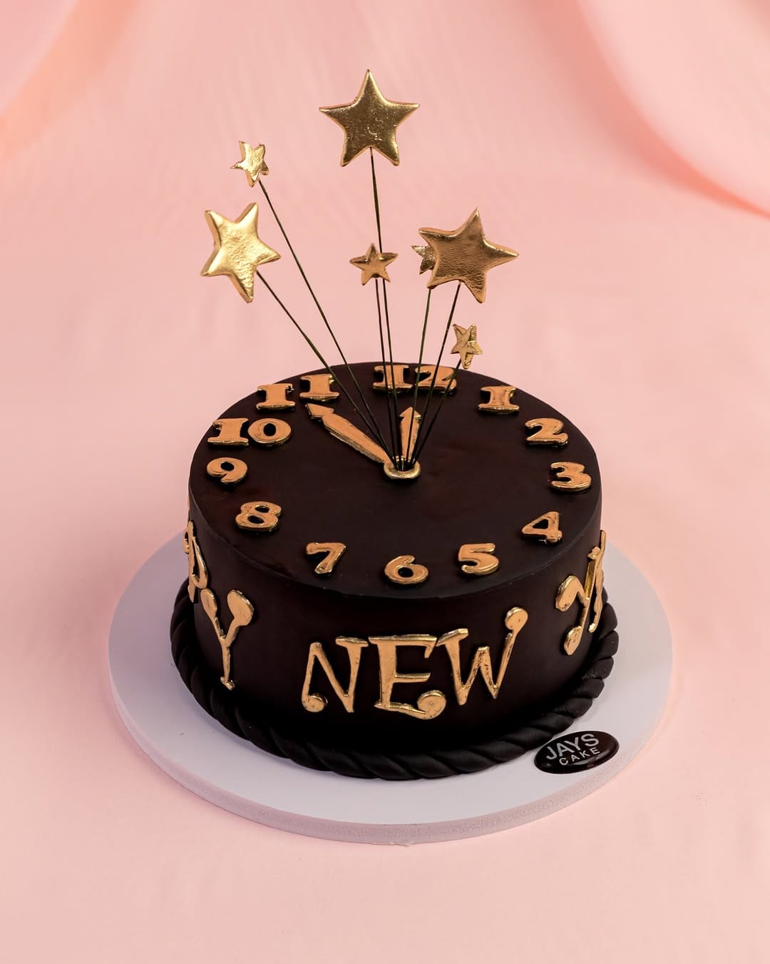 Post 8 by Jays Cakes on Instagram (carousel)
