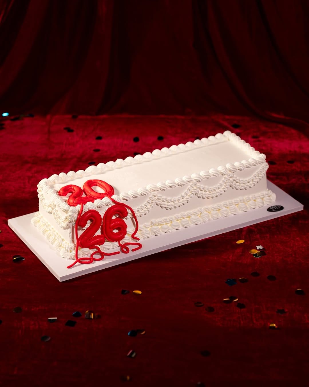 Post 10 by Jays Cakes on Instagram (carousel)