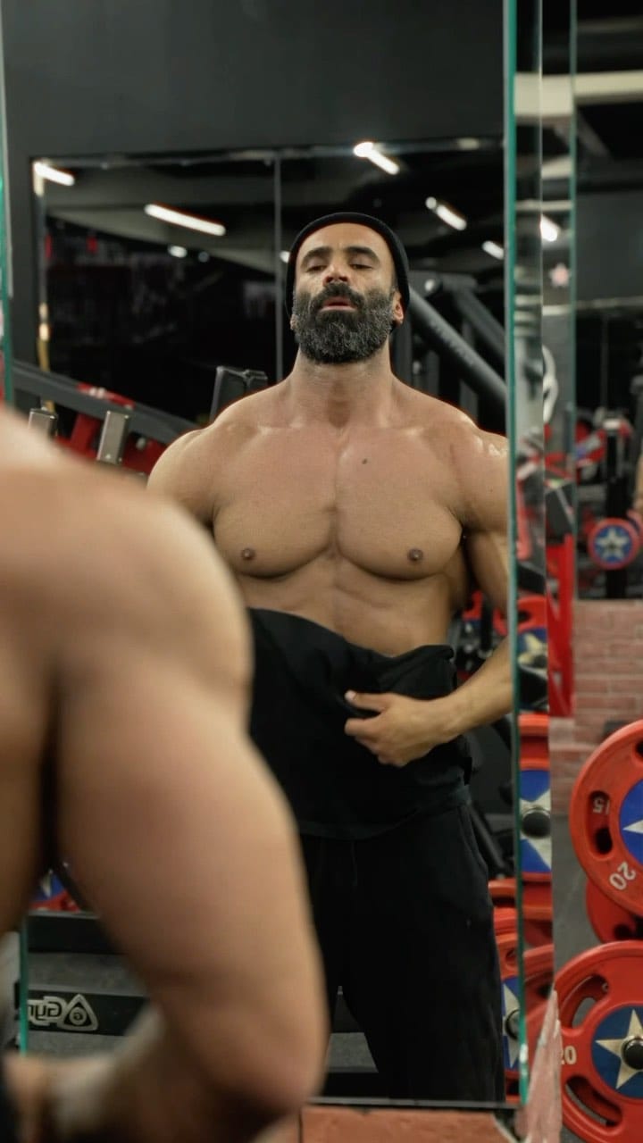 Post 9 by Ehsan Kolivand on Instagram (video)