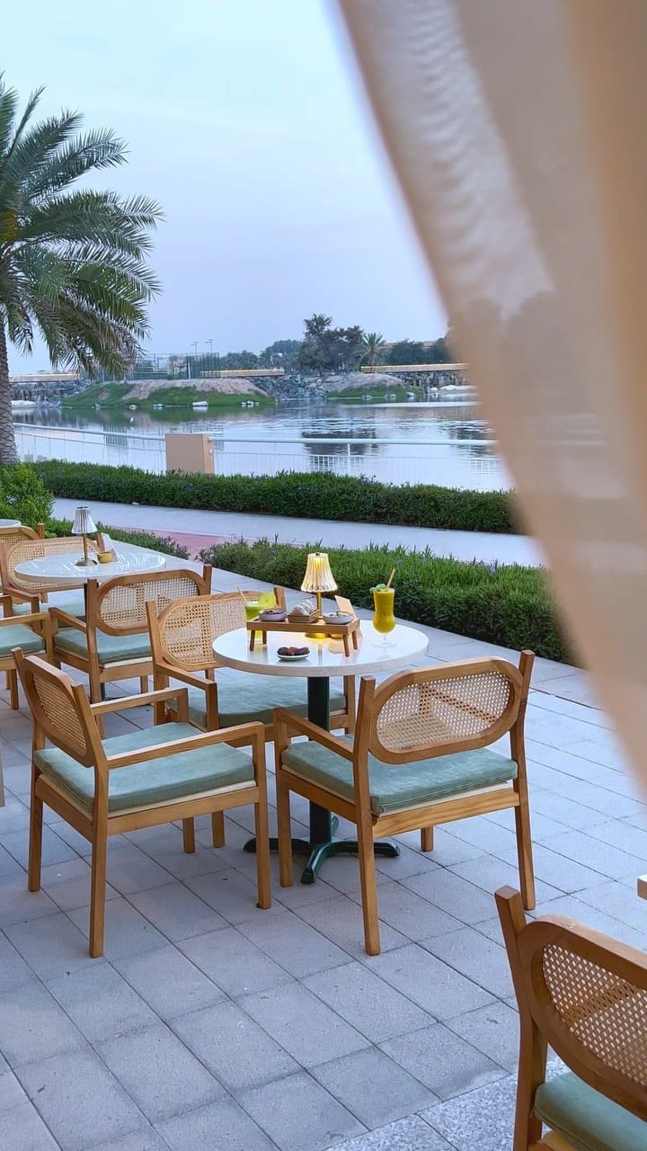Post 8 by Lifestyle Blogger on Instagram (video)