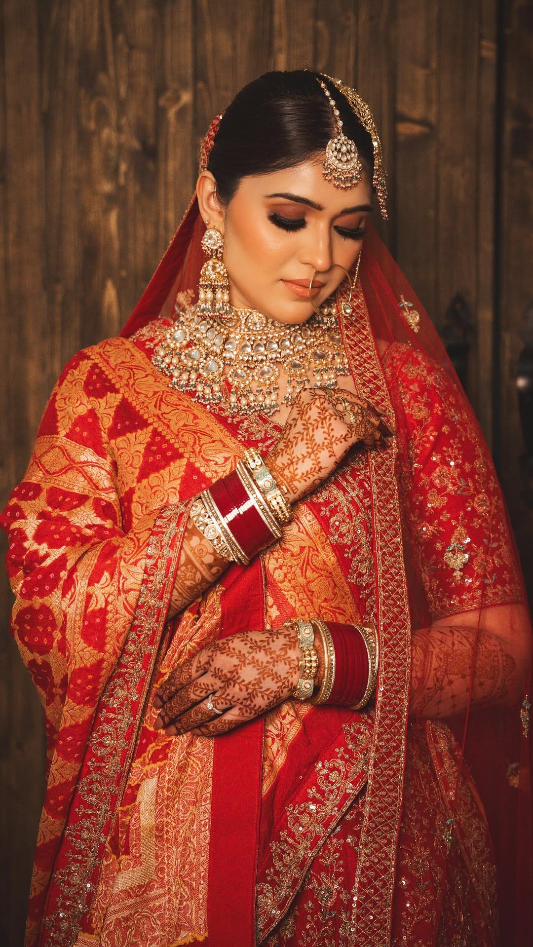 Post 10 by FARIHA | Dubai Bridal HMUA on Instagram (video)
