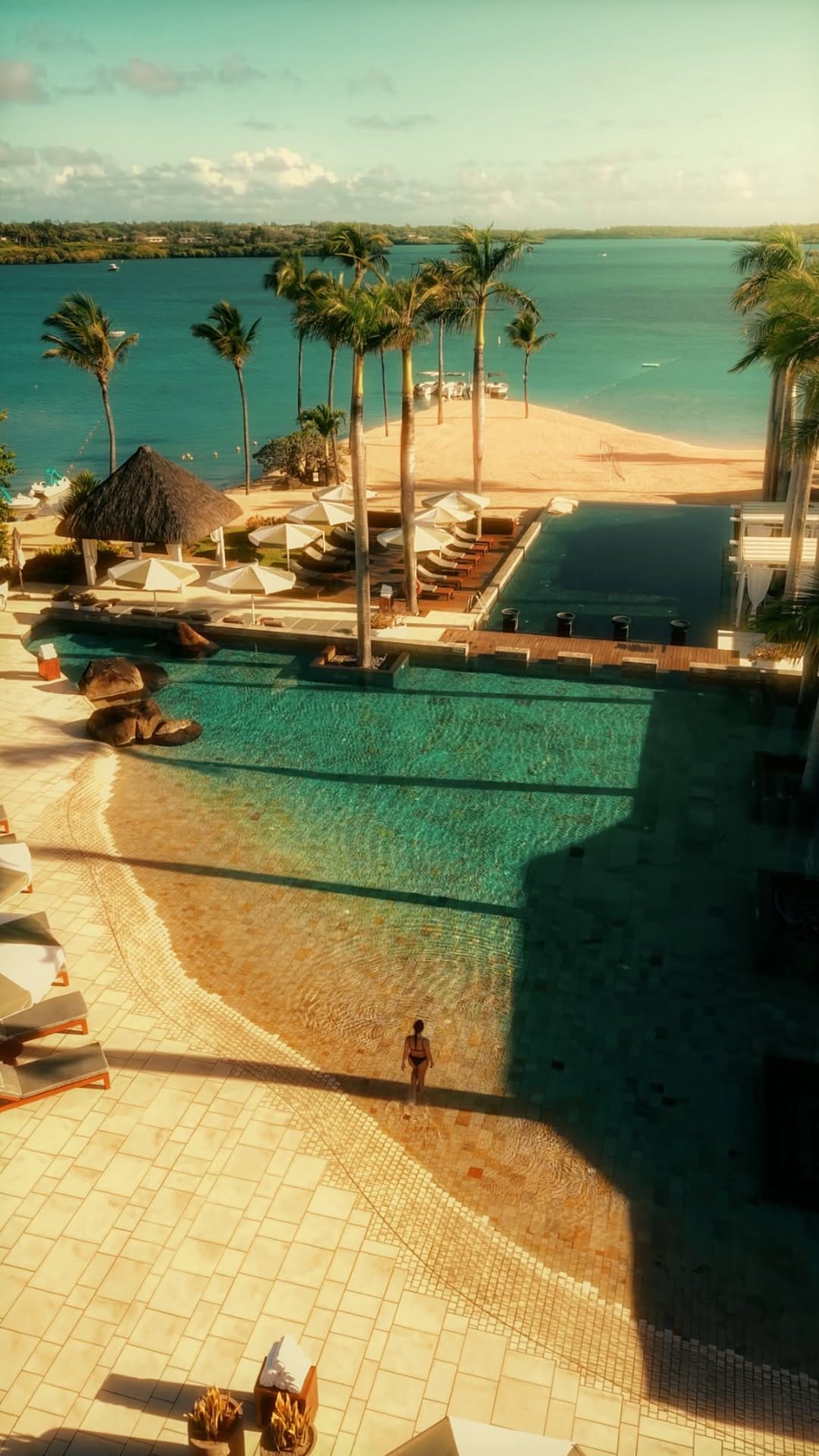 Post 1 by Terence Licitra & Karen Genchi on Instagram (video)