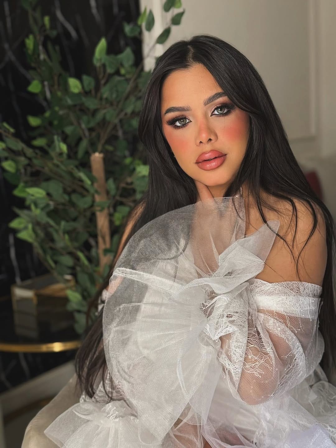 Post 2 by Makeup With Sherine Yehia / شيرين يَحيي on Instagram (carousel)