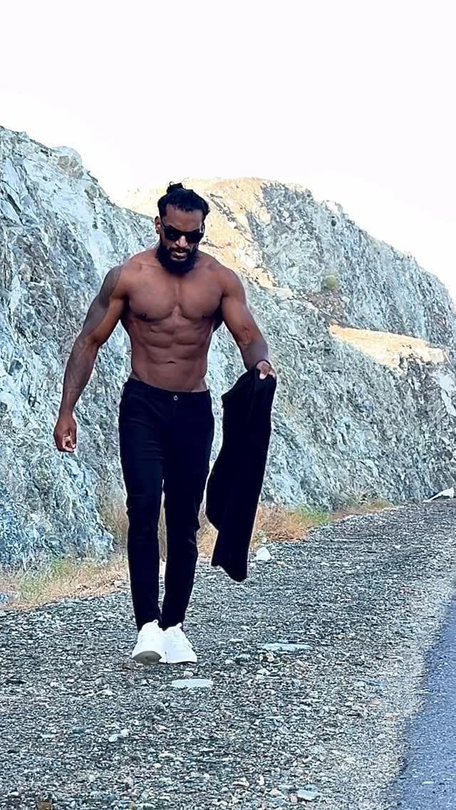 Post 4 by Dipin Kumar (DipZ) on Instagram (video)