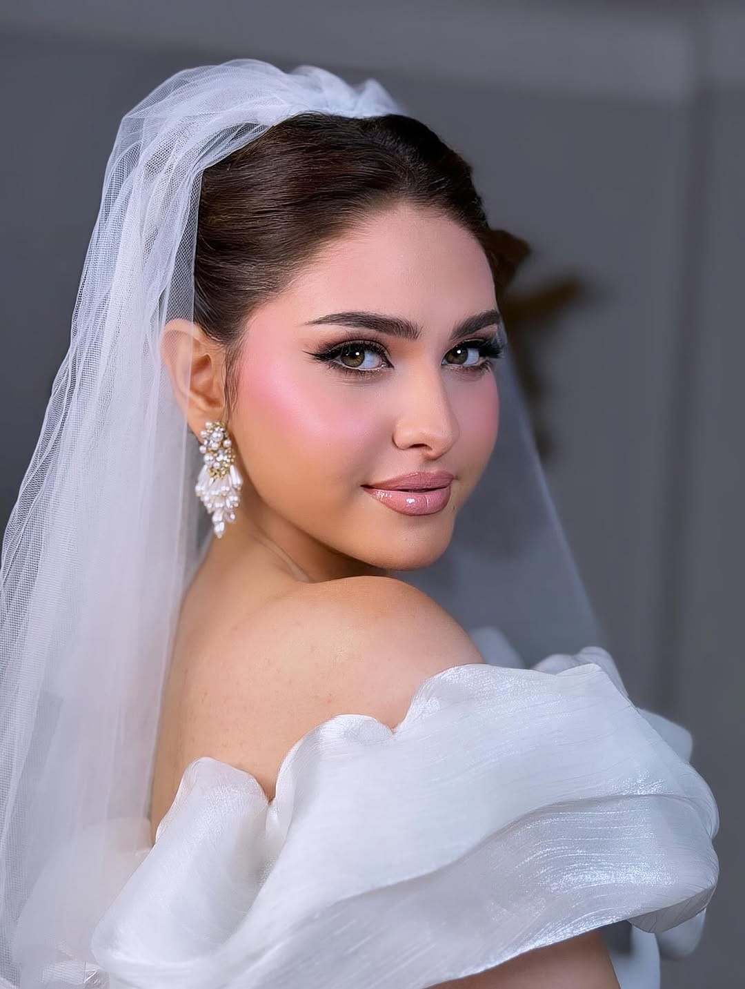 Post 4 by Makeup Artist - Asmaa Shawki on Instagram (carousel)