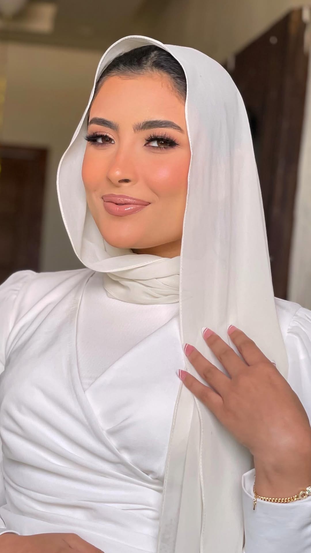 Post 3 by Makeup Artist - Asmaa Shawki on Instagram (video)