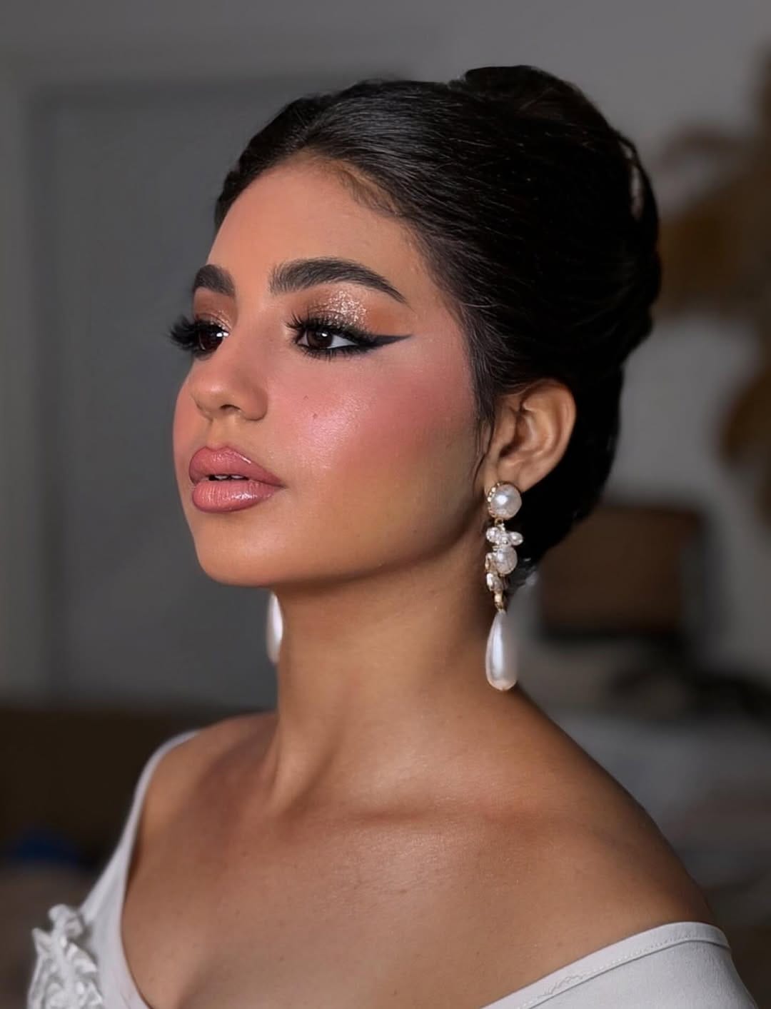 Post 2 by Makeup Artist - Asmaa Shawki on Instagram (carousel)