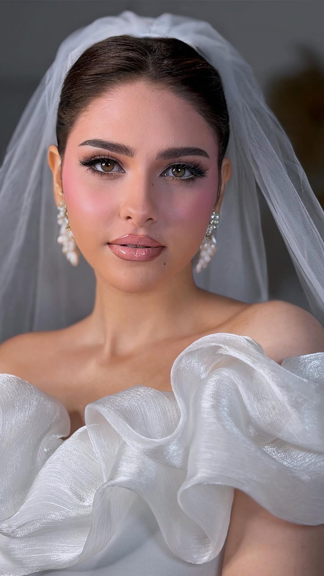 Post 5 by Makeup Artist - Asmaa Shawki on Instagram (video)