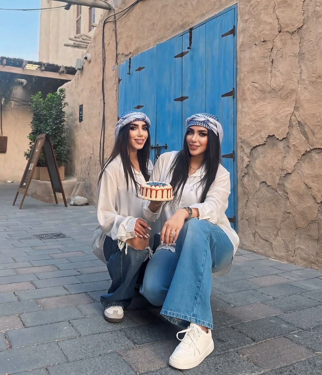 Post 9 by Mahdis🦋 on Instagram (carousel)