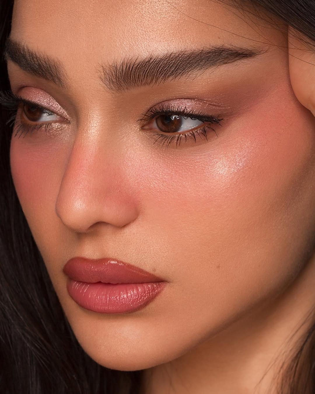 Post 5 by Victor Makeup on Instagram (carousel)