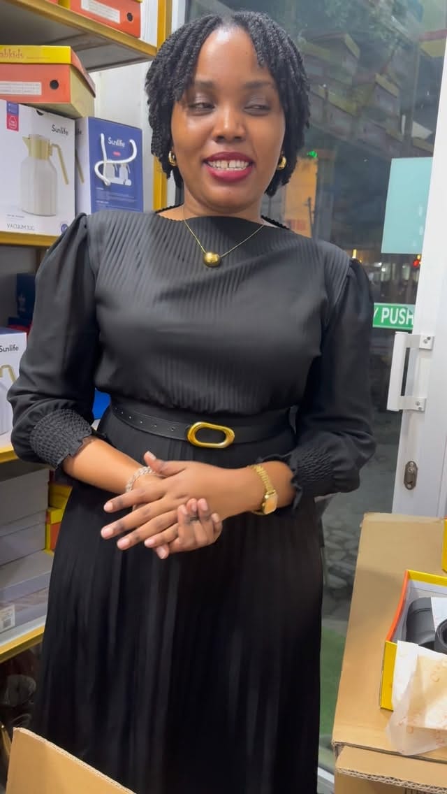 Post 2 by HOME DECOR,VIATU,MABEGI, CHRISTMASS TREE,VYOMBO,HANDBAG/POCHI on Instagram (video)