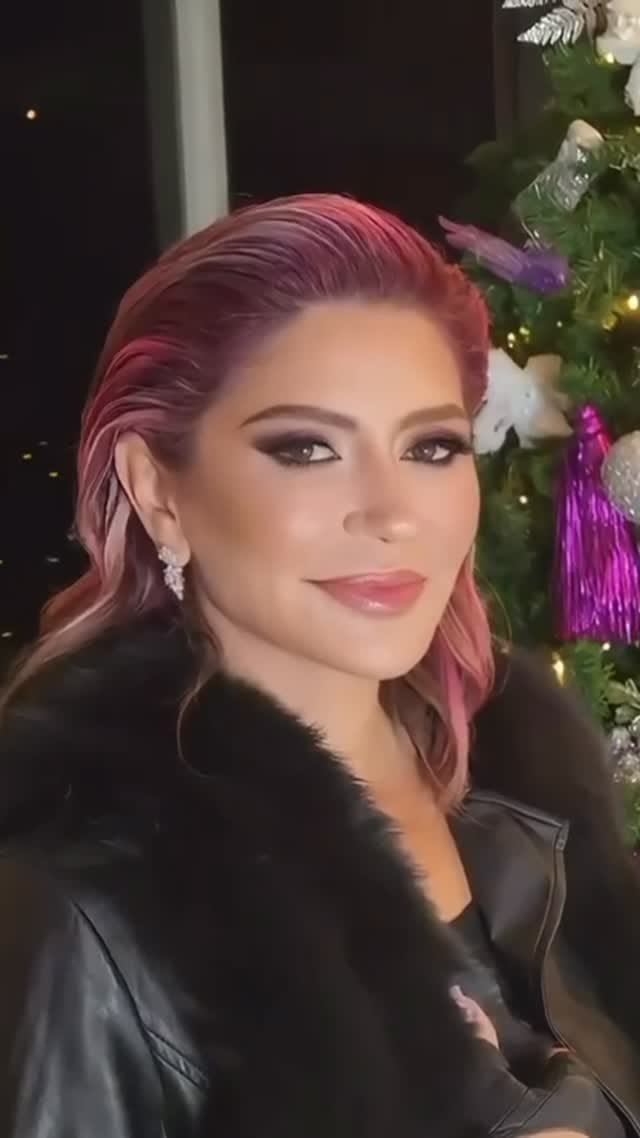 Post 8 by Clara Artinian on Instagram (video)