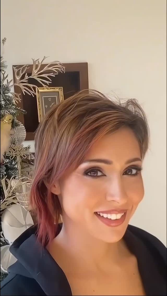 Post 9 by Clara Artinian on Instagram (video)