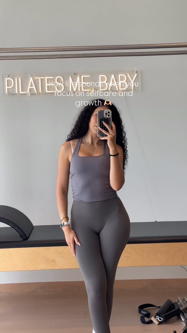 Post 2 by Kenza Guessous on Instagram (video)