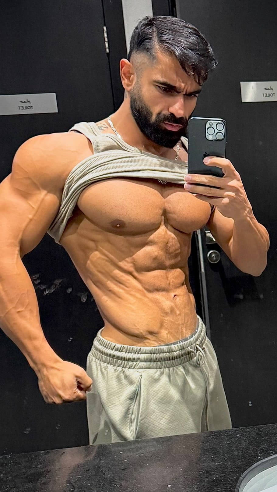 Post 3 by الله تو بساز برامون☝🏽 on Instagram (video)