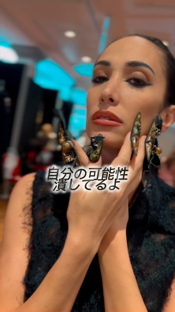 Post 3 by Natsumi Isobe 💅ネイルデザイナー natsumi🇯🇵🇫🇷🇮🇹🇺🇸🇬🇧 on Instagram (video)
