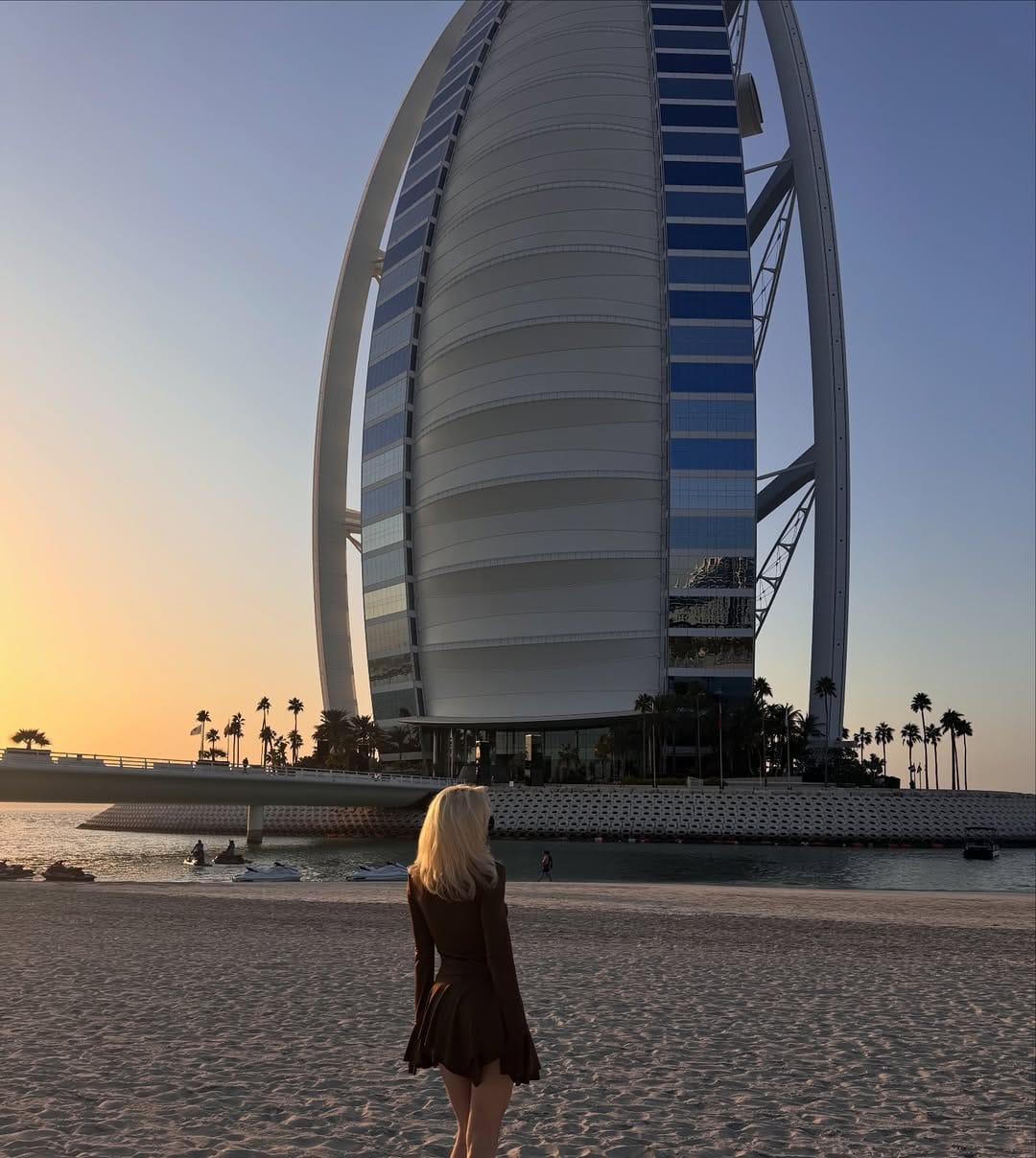 Post 3 by Katerina | Dubai | influencer on Instagram (carousel)