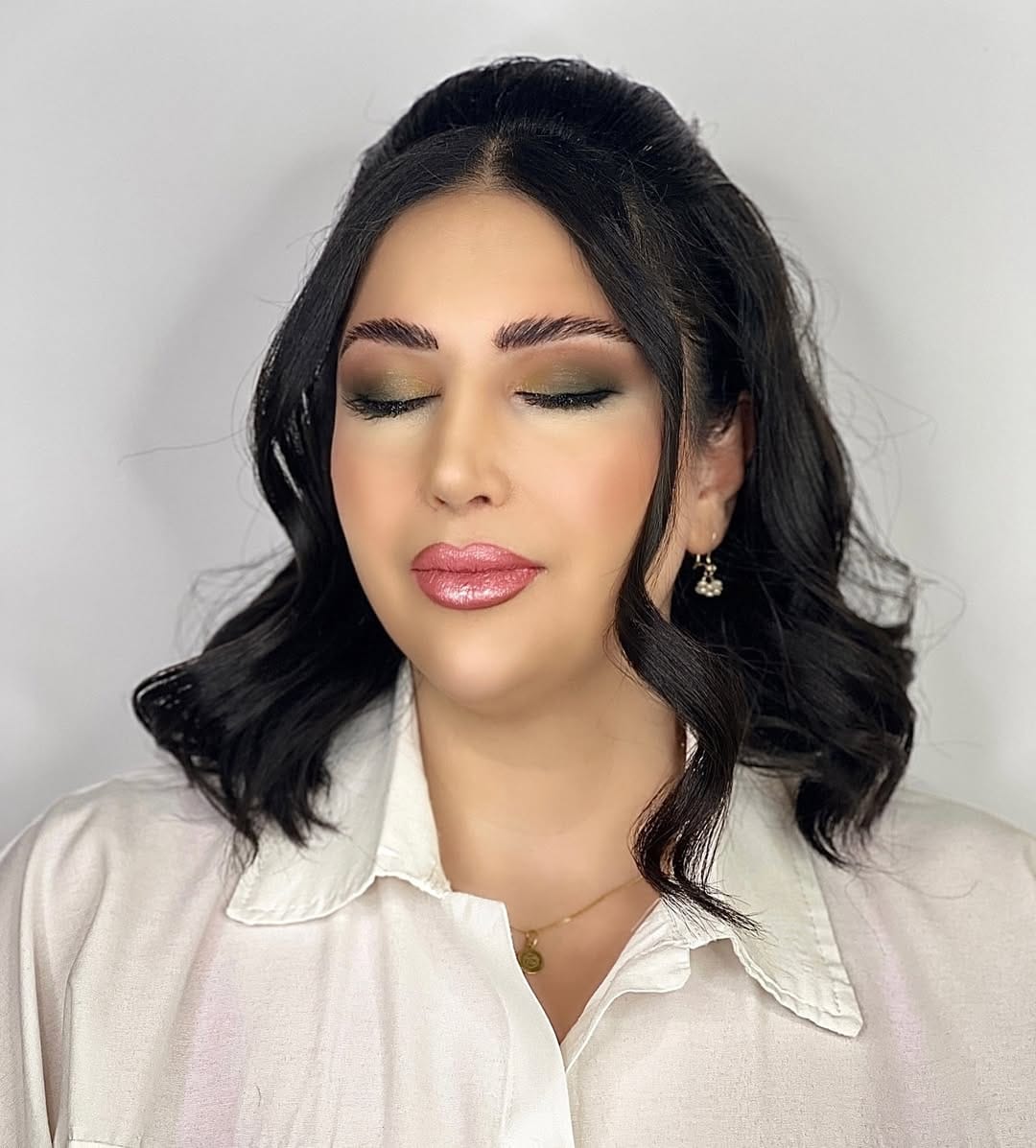 Post 6 by میکاپ ارتیست،گریمور|بلاگر on Instagram (carousel)