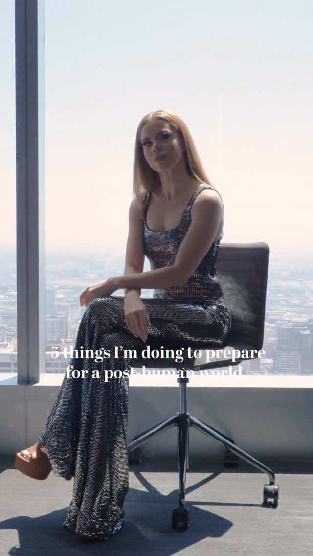 Post 1 by BRIAR PRESTIDGE     💋🧬🦾🪐👽💄 on Instagram (video)