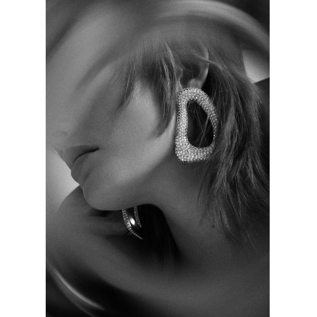 Post 5 by Kimia Nour on Instagram (image)
