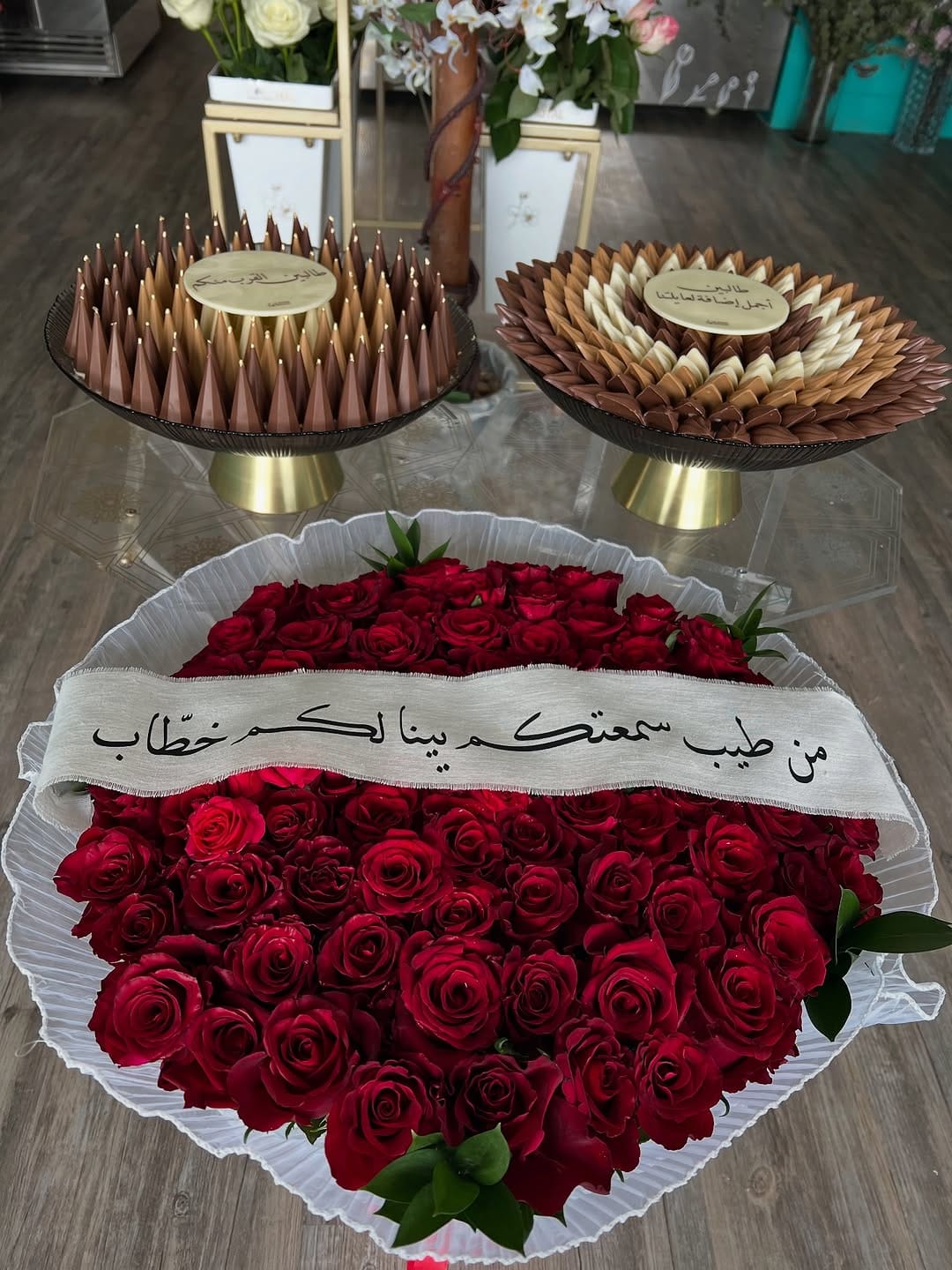 Post 9 by Le Royal Flowers & More on Instagram (carousel)