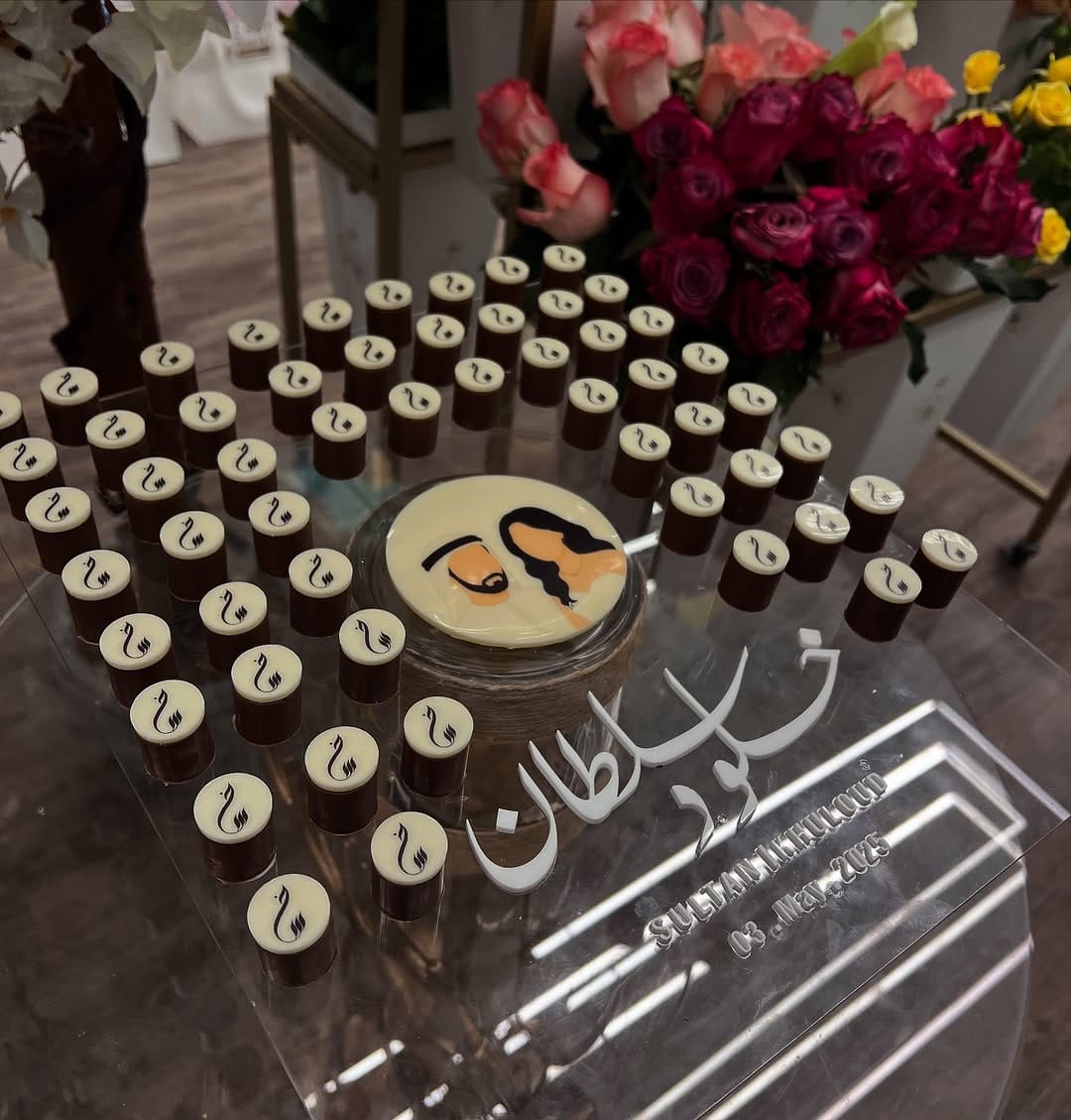 Post 10 by Le Royal Flowers & More on Instagram (carousel)