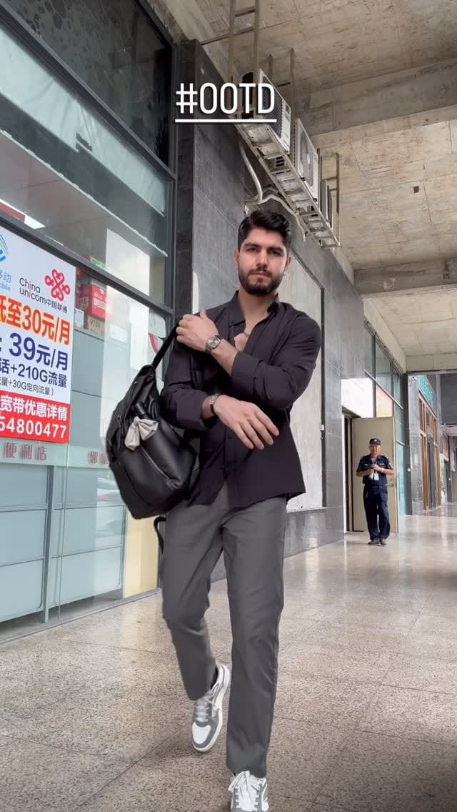 Post 10 by MRM on Instagram (video)