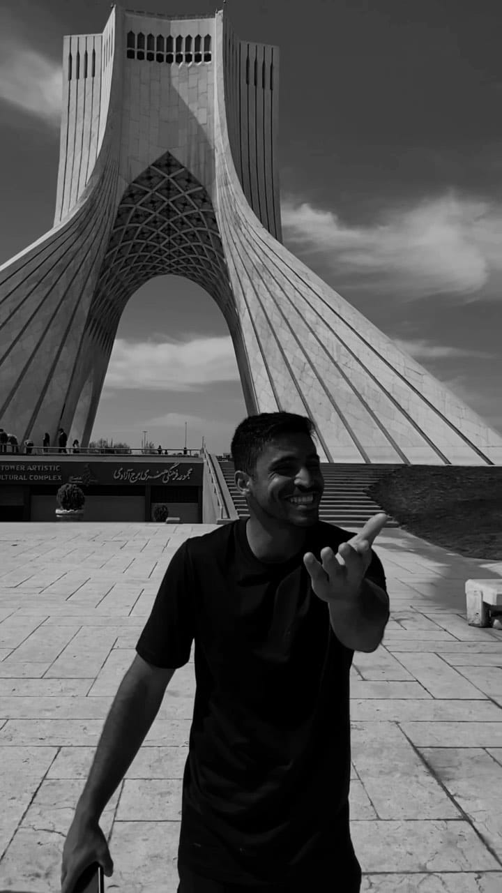 Post 10 by ᗷahador ᗷasirat on Instagram (video)