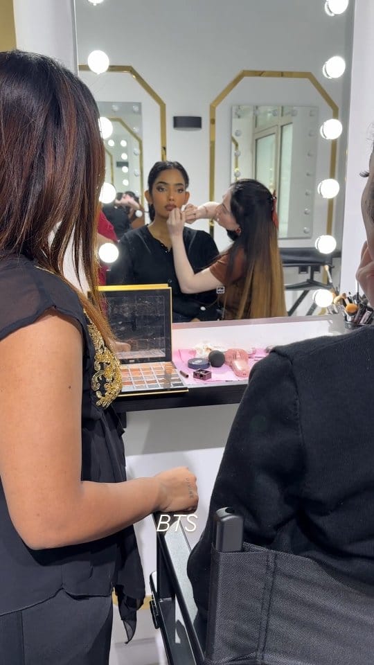 Post 5 by 𓆩𝓡𝓚💎| Pro-Makeup-Hair-Styling-Nail Artist| ياقوت on Instagram (video)