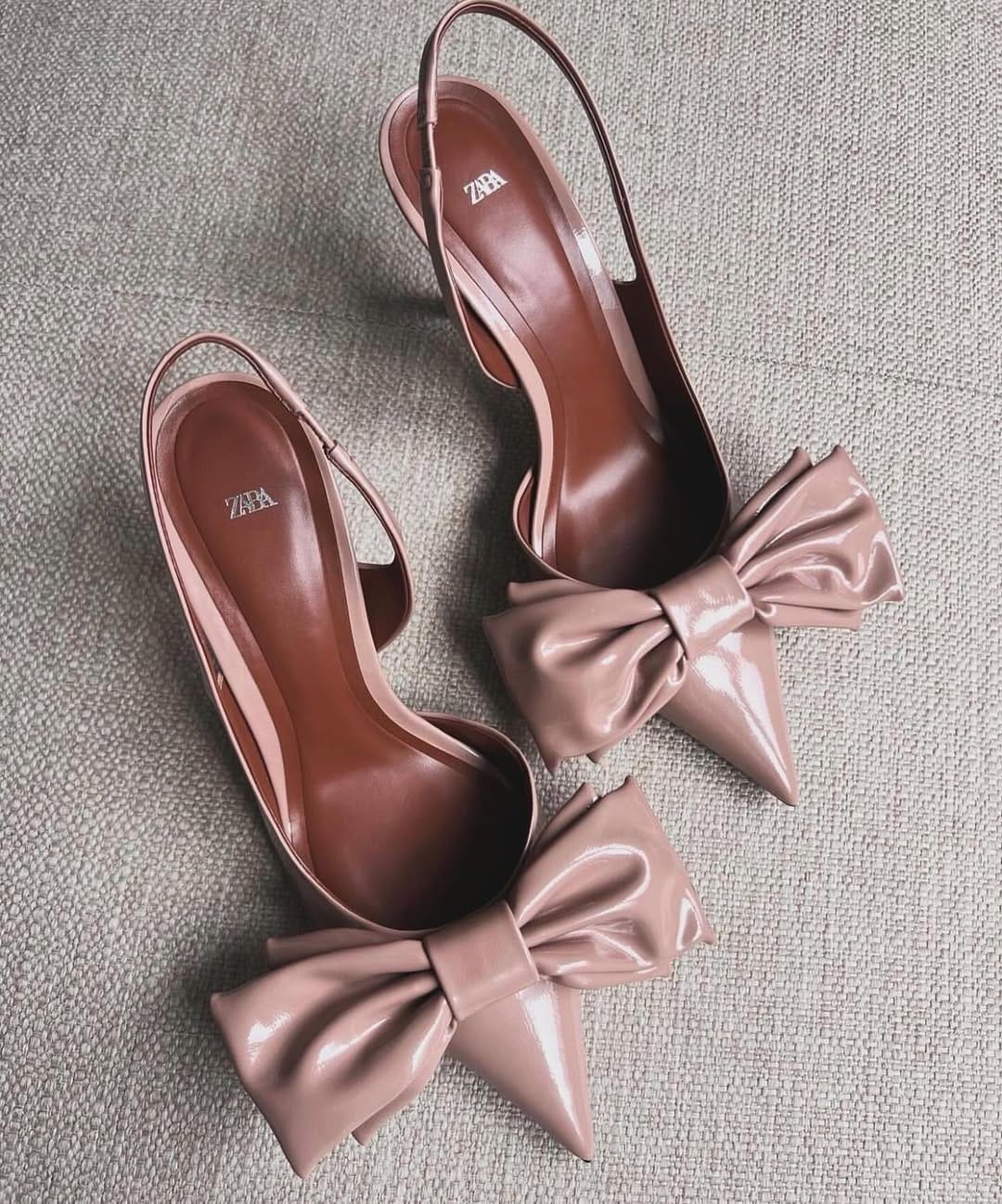 Post 9 by Go-online-shopping 💻 on Instagram (carousel)
