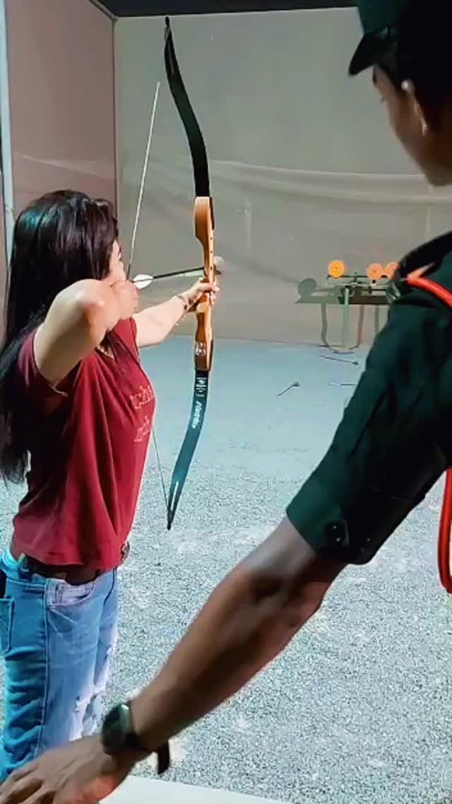 Post 10 by Khizra Jamal on Instagram (video)