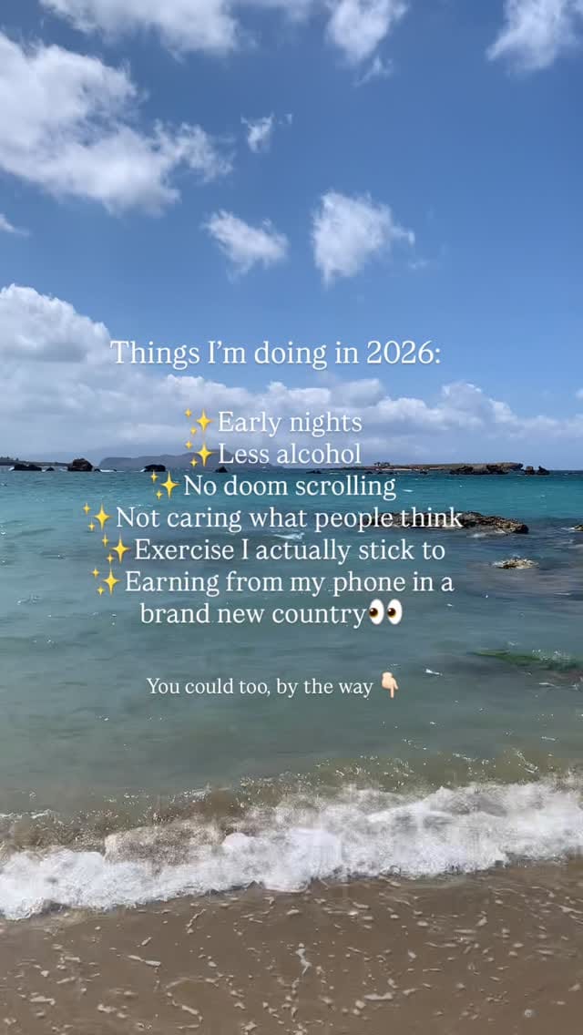 Post 3 by Lauren on Instagram (video)