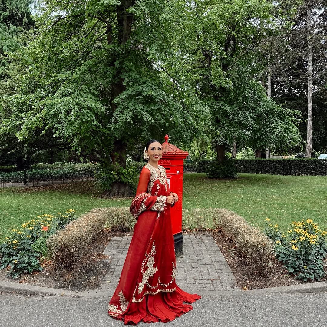 Post 6 by @missmulberry on Instagram (carousel)
