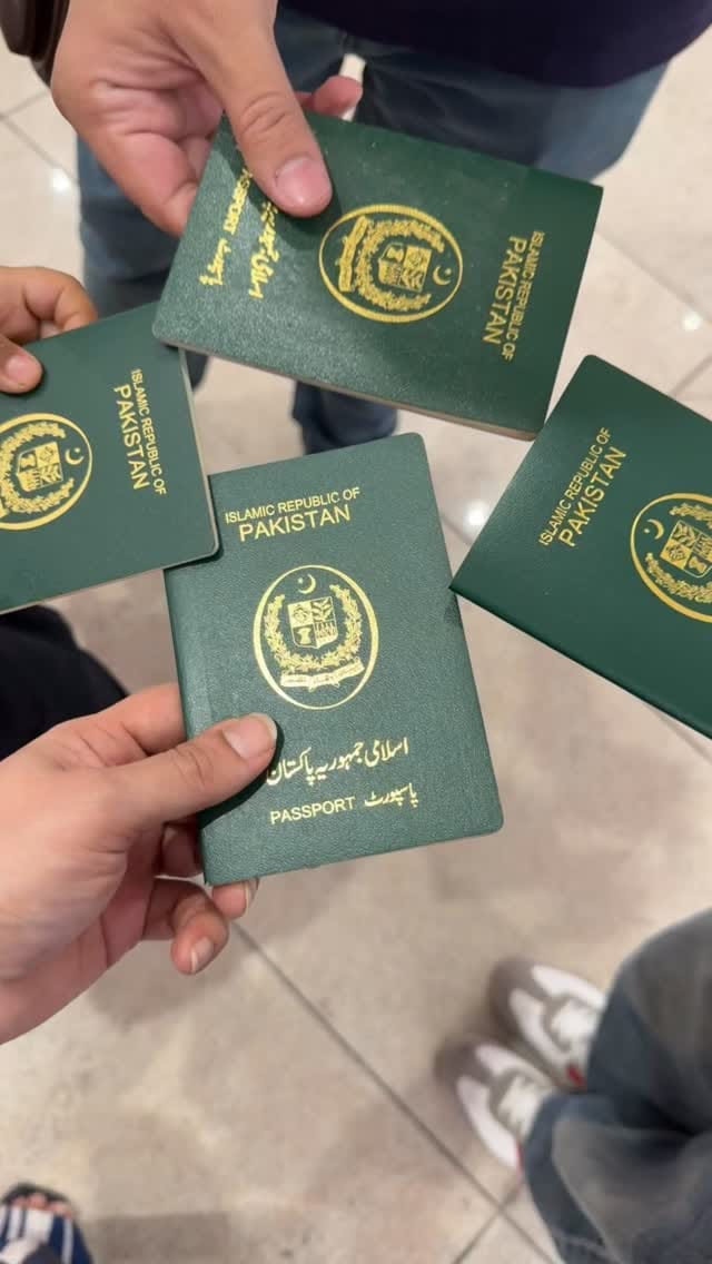 Post 9 by Mehwish on Instagram (video)