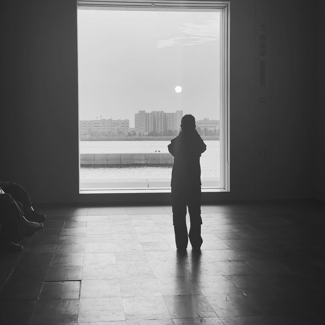 Post 2 by JL on Instagram (image)