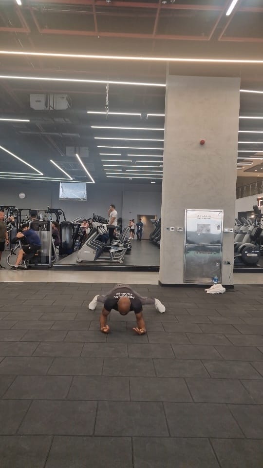 Post 8 by Junior sanda on Instagram (video)