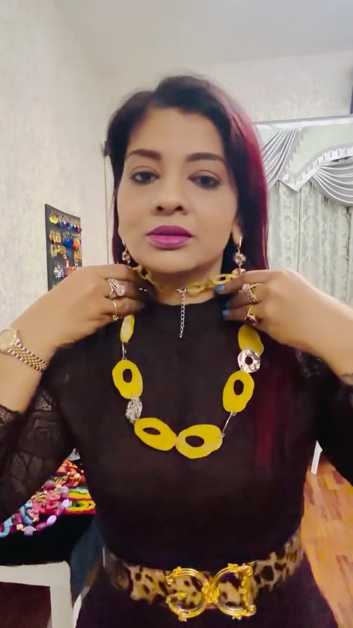 Post 5 by Asmita Agarwal | Dubai Blogger on Instagram (video)