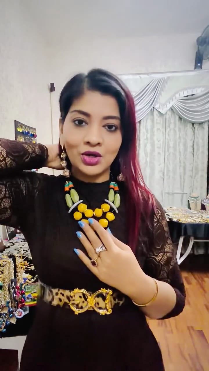 Post 8 by Asmita Agarwal | Dubai Blogger on Instagram (video)