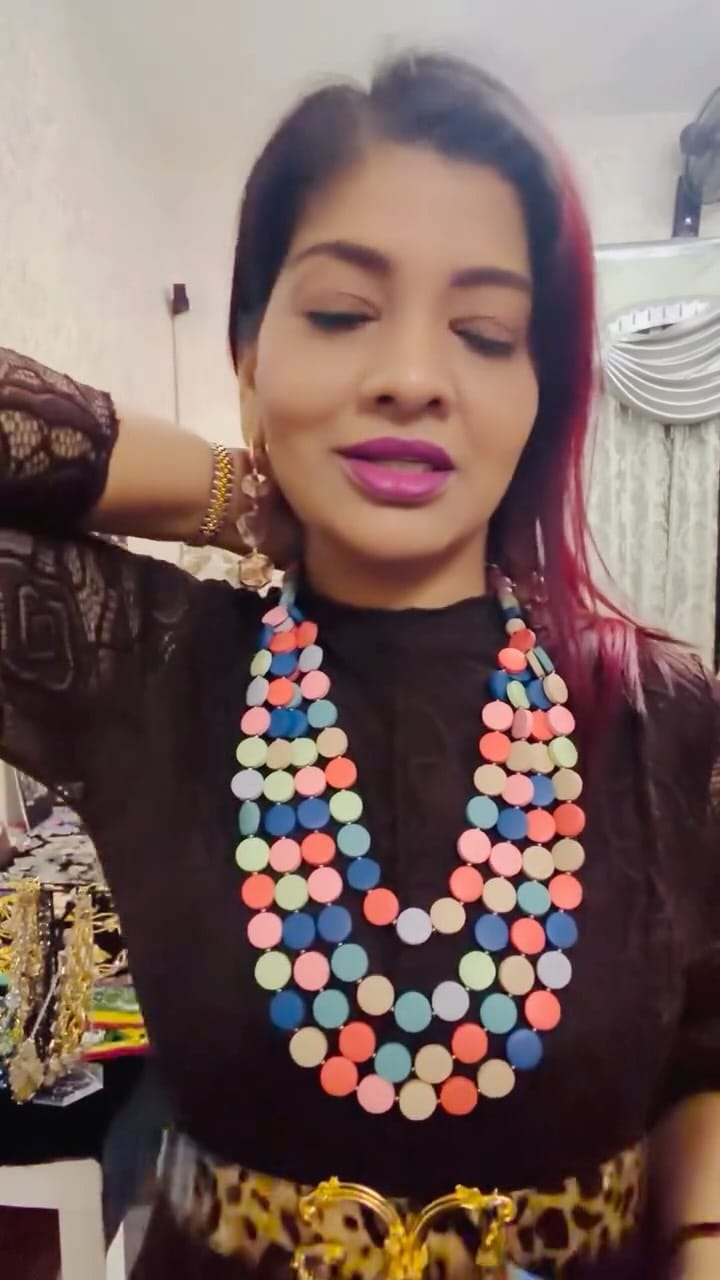 Post 7 by Asmita Agarwal | Dubai Blogger on Instagram (video)