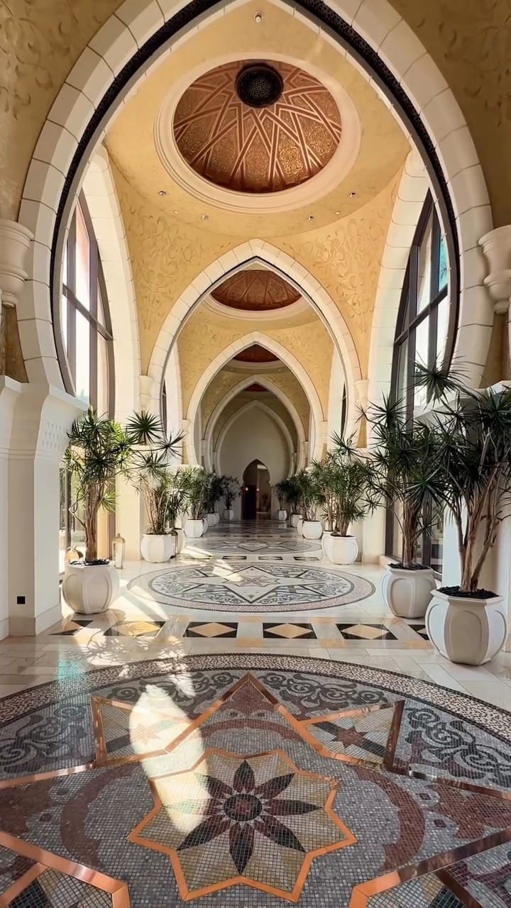Post 8 by Visit Dubai Africa on Instagram (video)