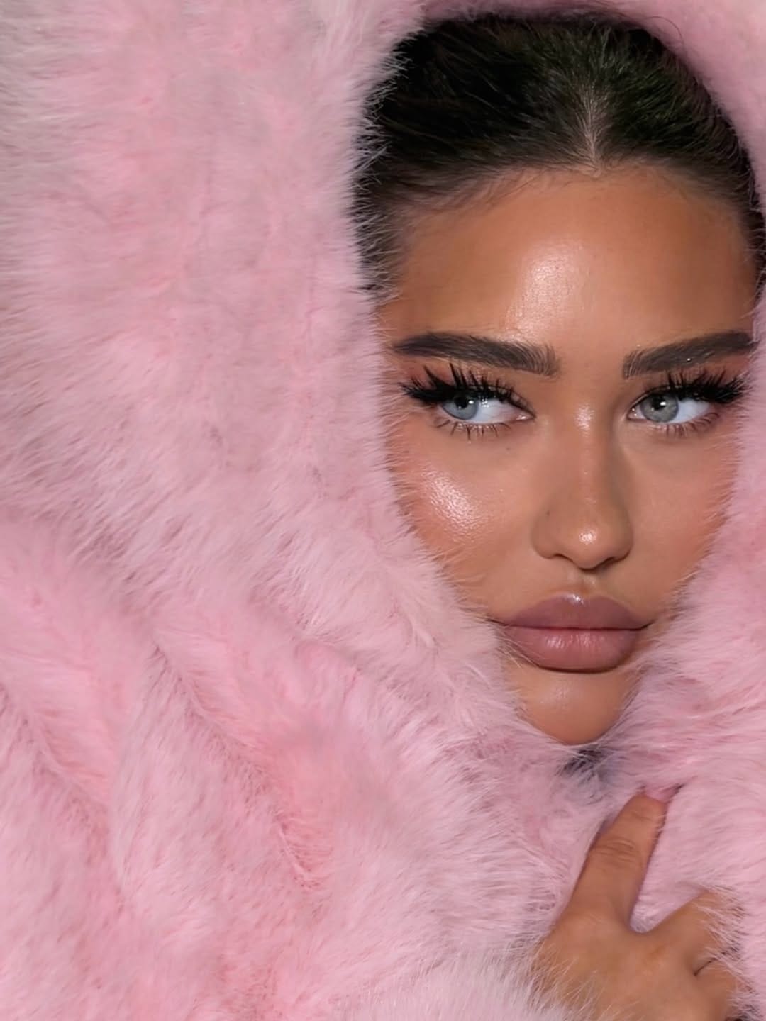 Post 4 by Daria Makeup Artist 💄Beauty | Fashion Influencer on Instagram (carousel)