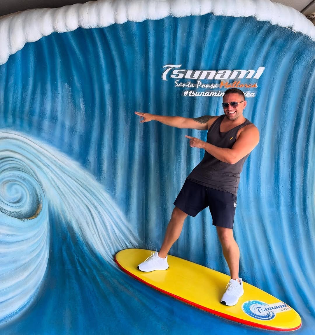 Post 2 by Pascal Winter on Instagram (carousel)
