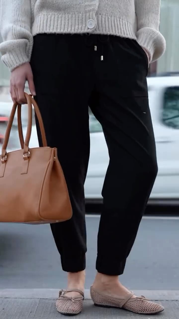 Post 3 by ELEGANCIA on Instagram (video)