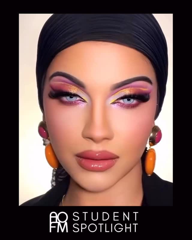 Post 2 by Academy of Freelance Makeup on Instagram (video)
